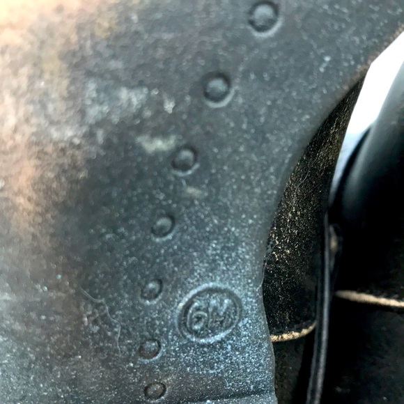 Black Distressed shin-high boots. - Picture 5 of 5